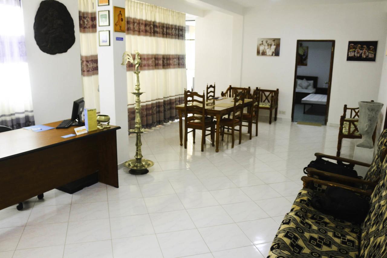 Yoho Travellers Residence Κάντι Εξωτερικό φωτογραφία