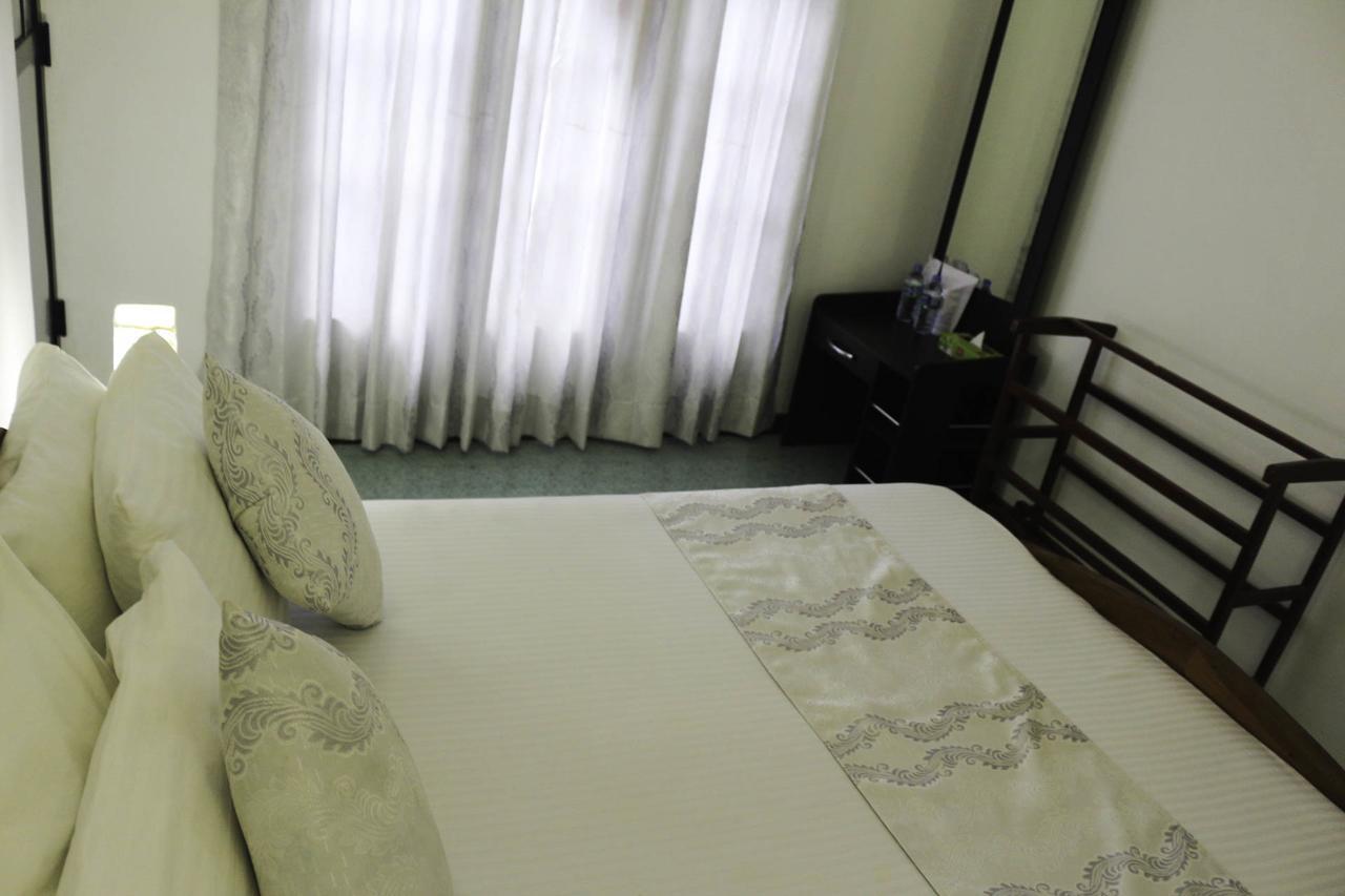 Yoho Travellers Residence Κάντι Εξωτερικό φωτογραφία