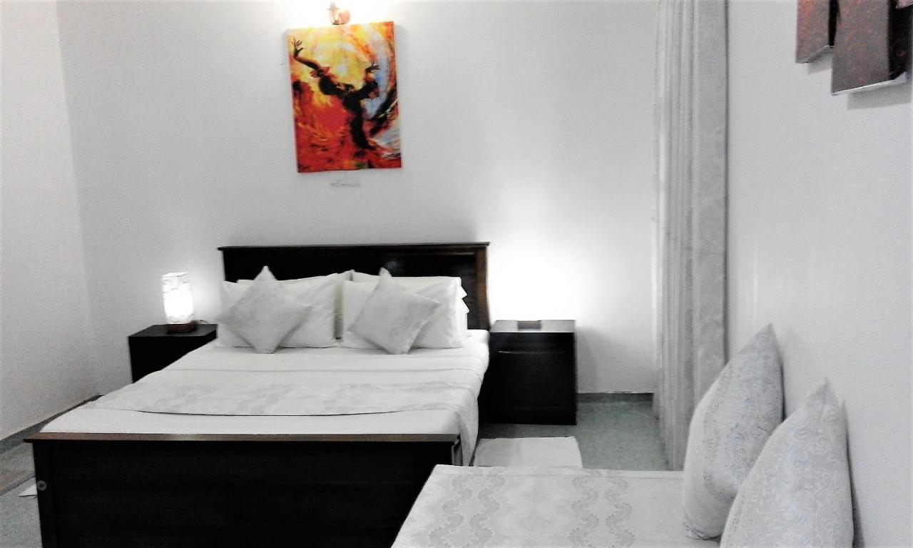 Yoho Travellers Residence Κάντι Εξωτερικό φωτογραφία