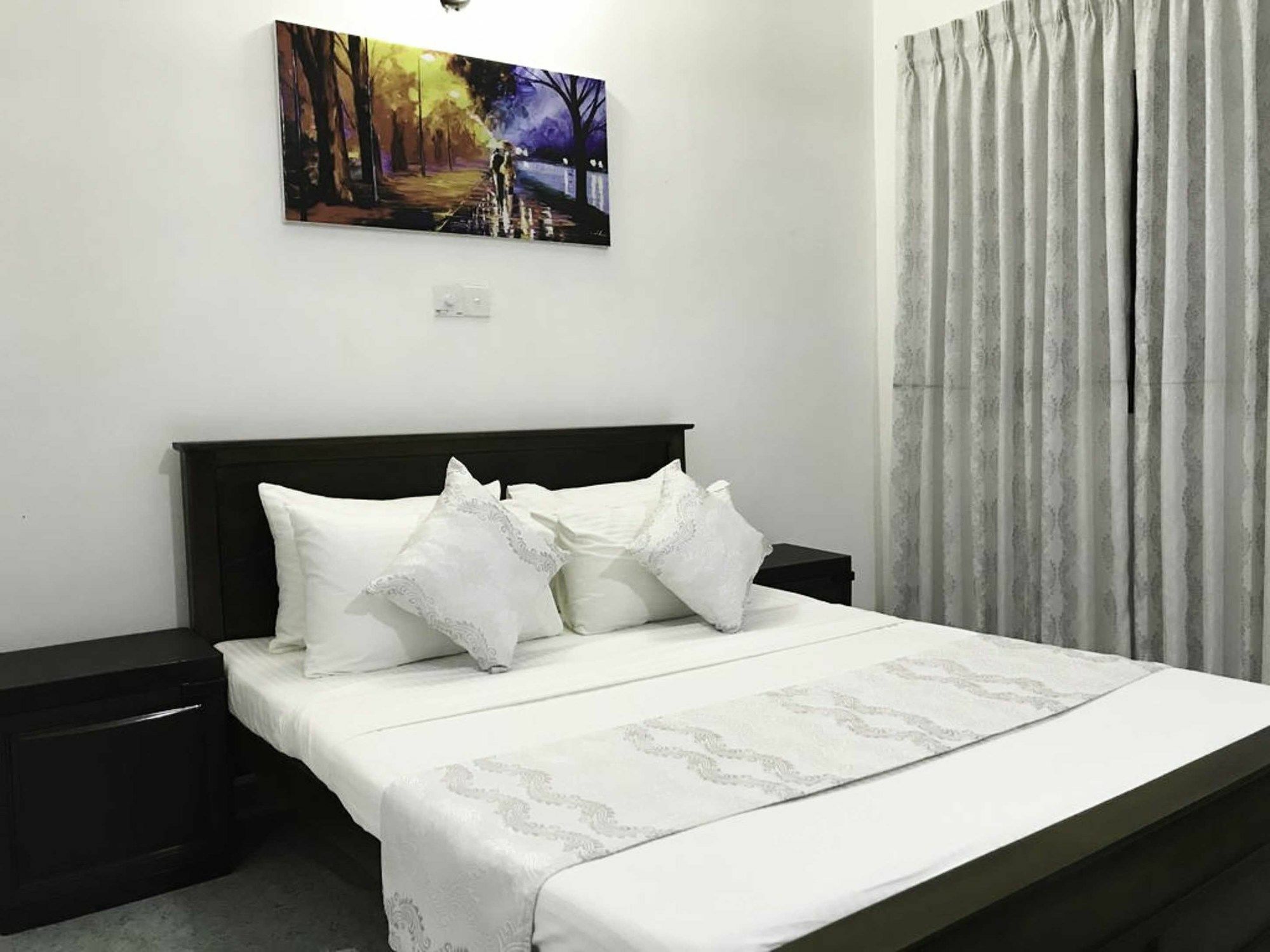 Yoho Travellers Residence Κάντι Εξωτερικό φωτογραφία